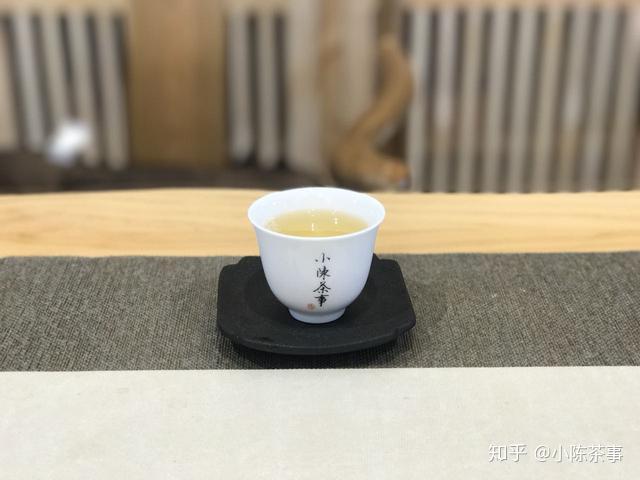 没有冰箱怎样保存绿茶 v2-778b0c004b2e62d7cc45302ff3a333bd_r.jpg