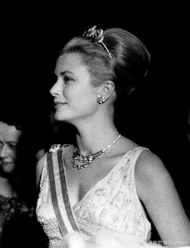 珠宝界的大IP——摩纳哥王妃格蕾丝•凯莉(Grace Kelly) - 知乎