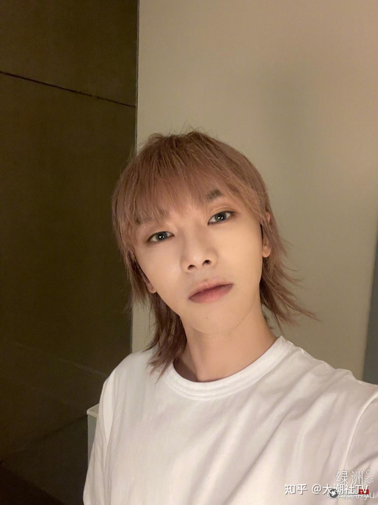 华晨宇承认和张碧晨生子,华晨宇张碧晨生子,华晨宇张碧晨,孤独的小孩