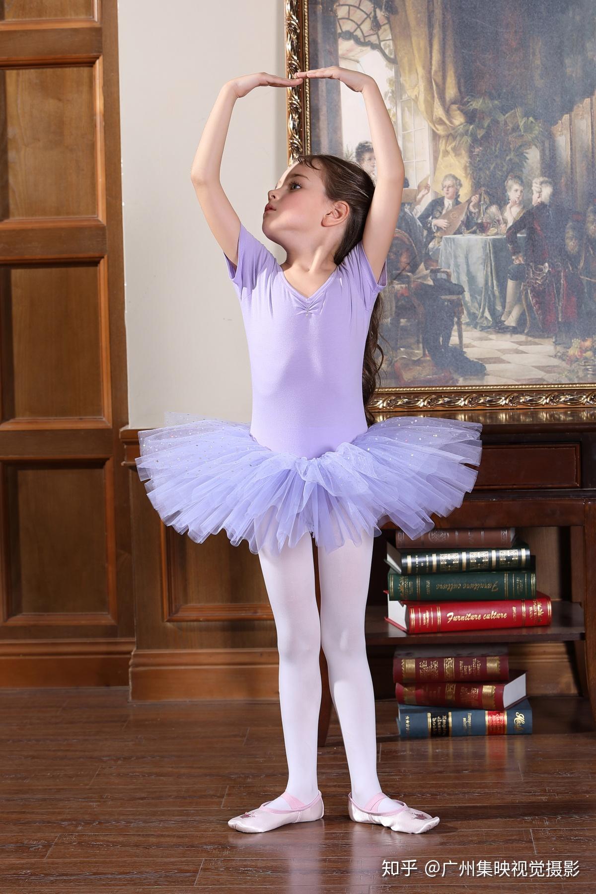 童装拍照 芭蕾舞蹈裙模特实拍场景  甜美练舞服照片