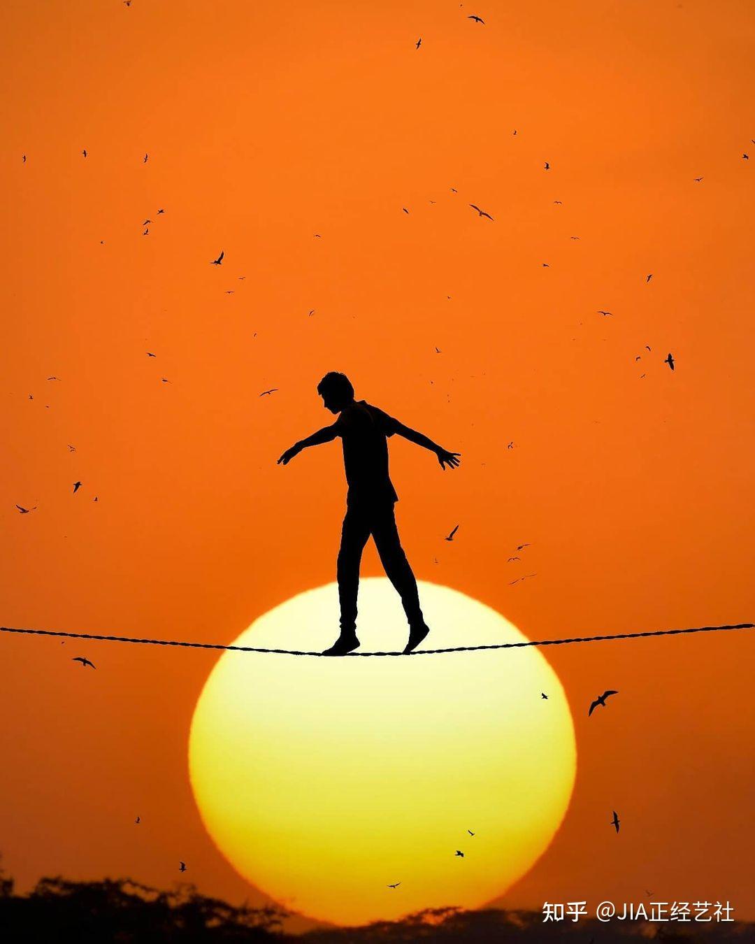 摄影师sulabhlamba创造电影般的剪影照片利用阳光营造出俏皮怀旧