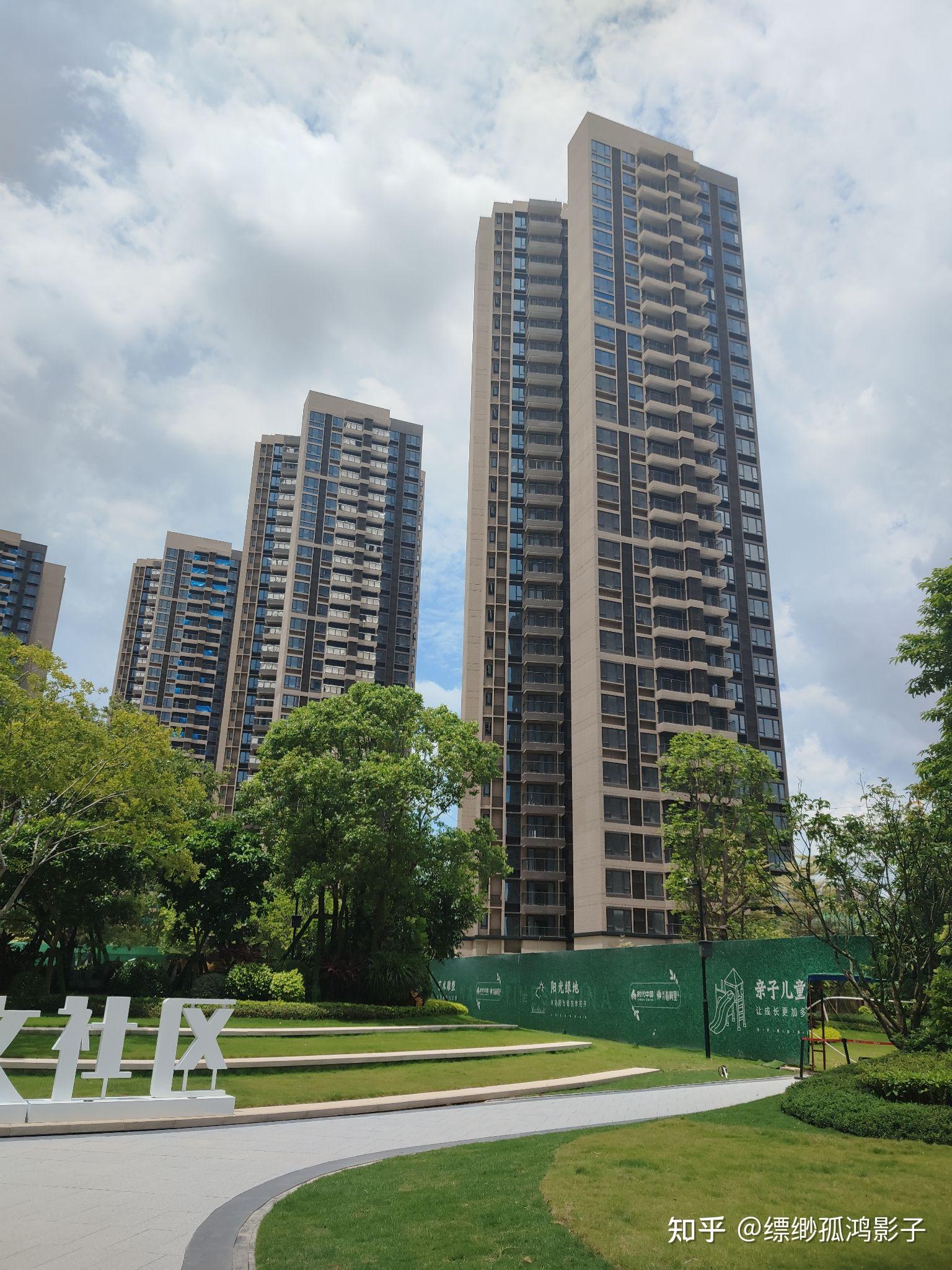 时代春树里首付811万带精装修房