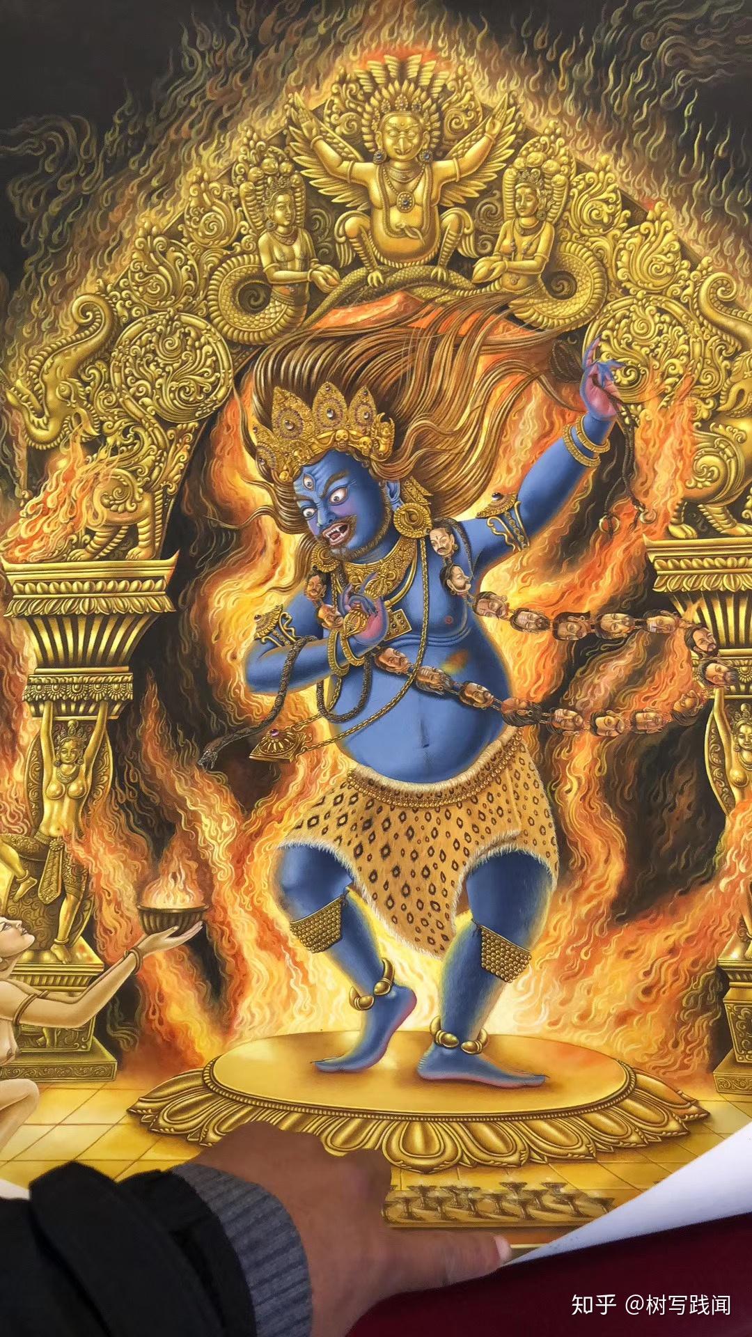 国内唐卡和尼泊尔唐卡都有其相应都宗教意义,唐卡在过去只是宗教用品