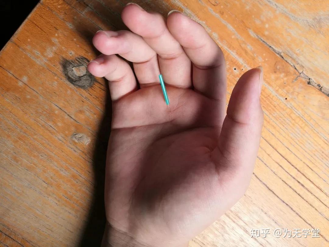 3.艮位齐刺法艮为阳土,对应五脏为胃,可选择明异点等处行齐刺之法.