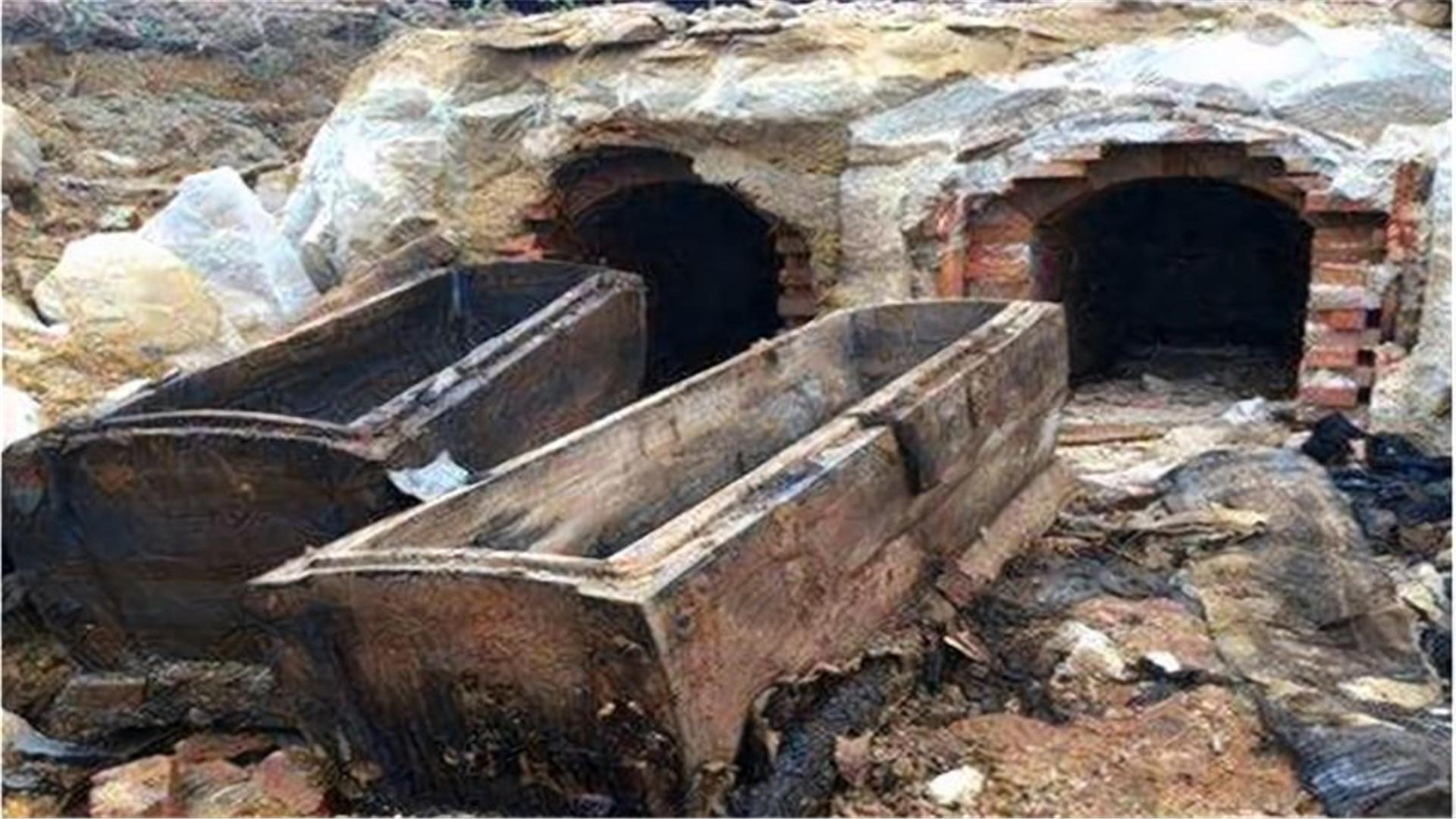 专家开棺后:异香扑鼻发布于 17 小时前 · 89 次播放墓葬考古陵墓文物