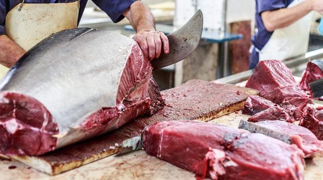 尼夫赫人(费亚喀人)喜爱使用油腻的海豹肉,鲑鱼,鲟鱼,鲸鱼的肥肉等