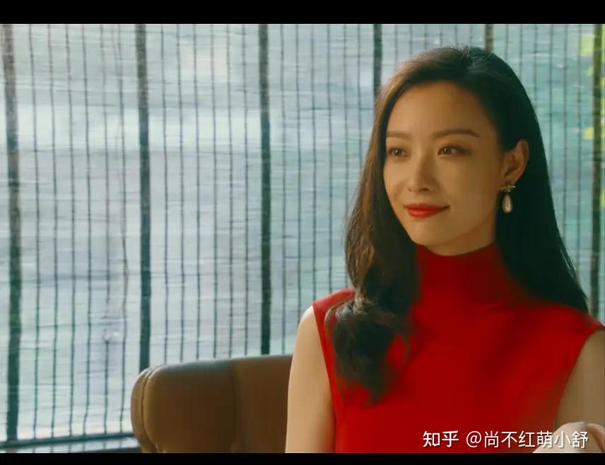 看了流金岁月朱锁锁的穿搭才发现每套时髦又气质照穿也美