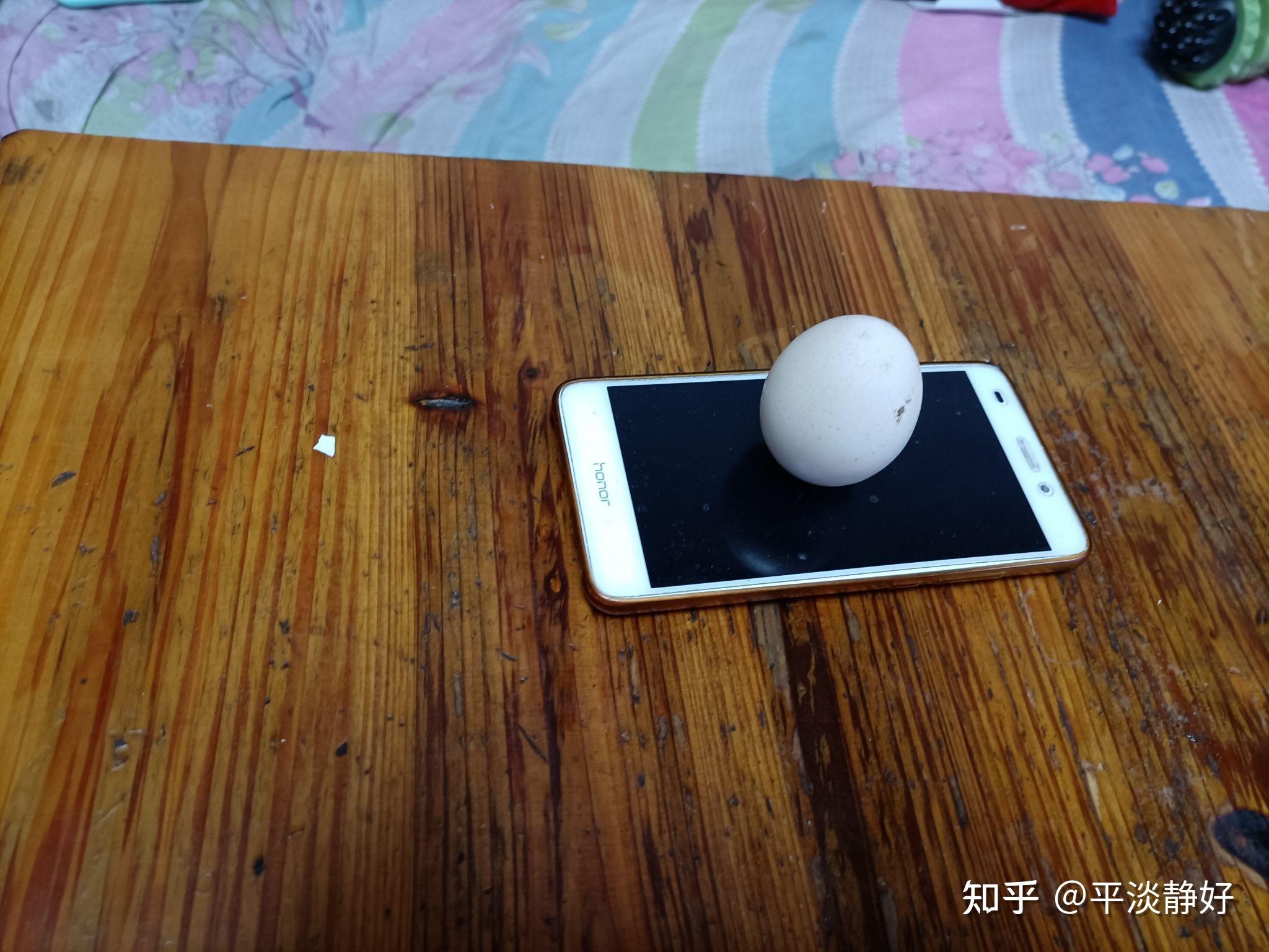 鸡蛋如何立起 v2-789c5d78c0bfae7432e8f21065b7a8ad_r.jpg