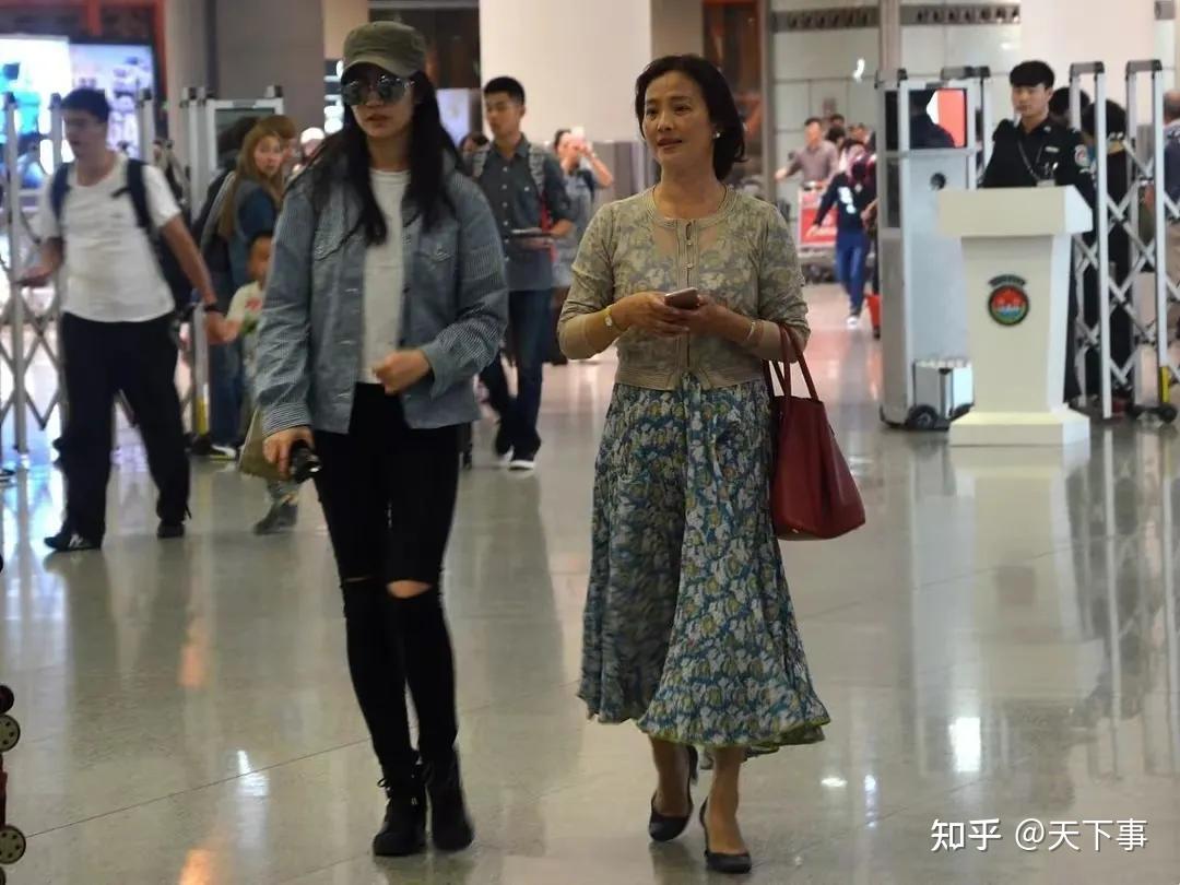 刘亦菲:姥姥风华绝代,妈妈和小姨颜值爆表,我是全家最丑的 - 知乎