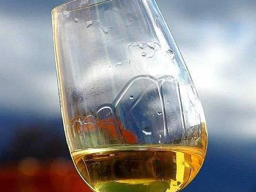 葡萄酒的挂杯现象legsofwine