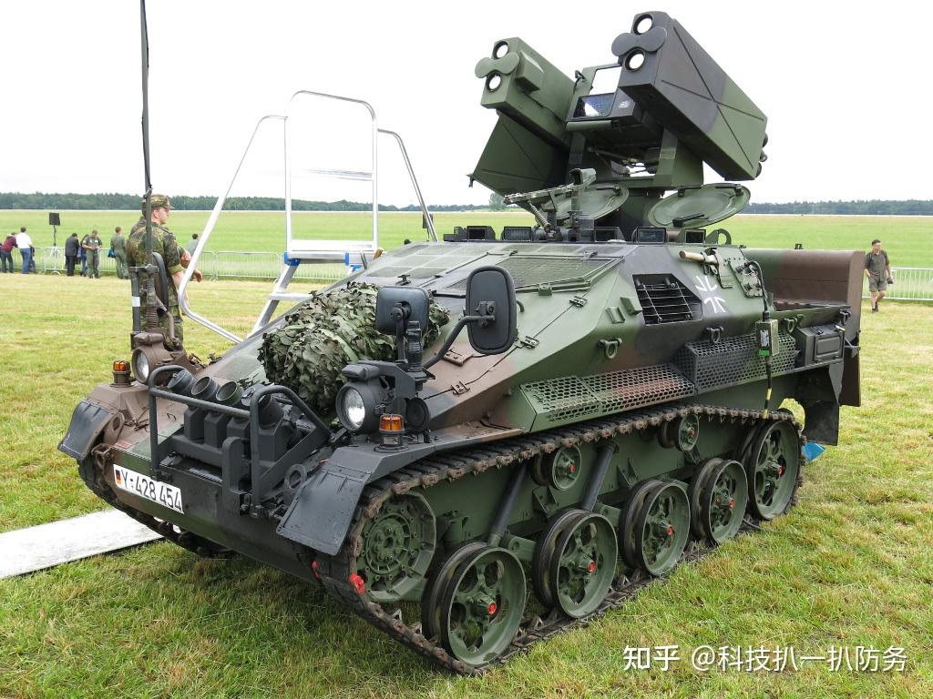 德国鼬鼠袖珍坦克虽外型看不起眼却具备较强突袭效率