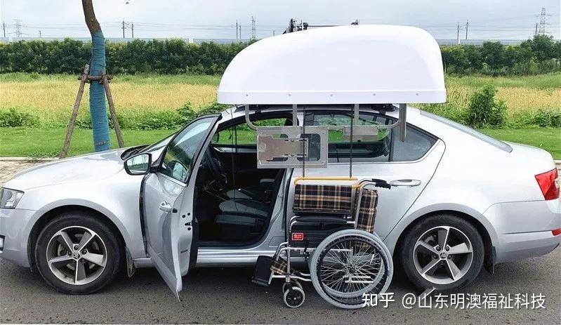 轮椅收纳装置轮椅收纳箱解决出行时轮椅收纳问题