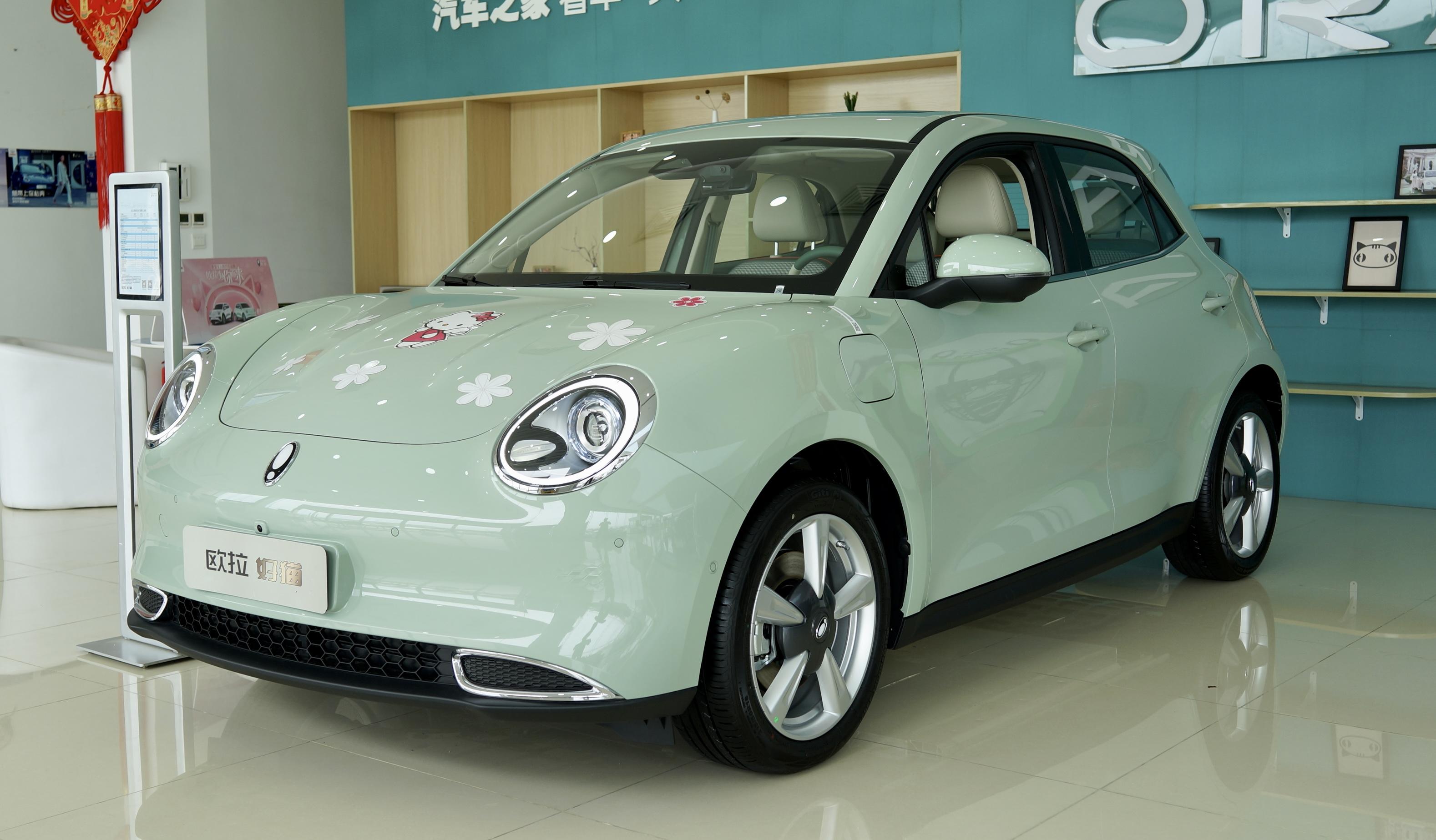 颜值进阶2022款欧拉好猫莫兰迪版到店
