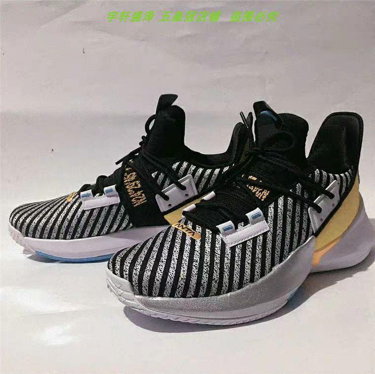 安踏篮球鞋要疯5