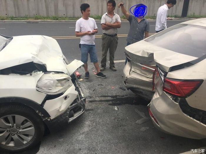 荣威i5买车一年,发生三次事故,为什么我不离不弃?事故维修干货 - 知乎