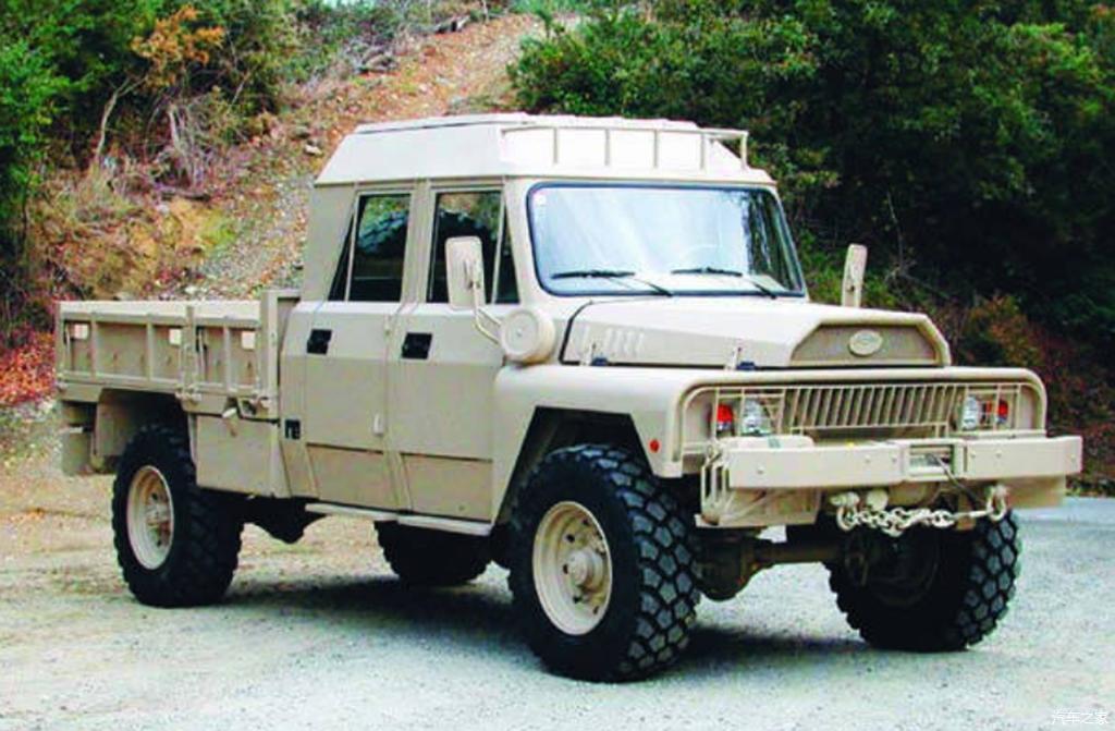 看看法国阅兵式上的vlra越野车他有个低调奢华的背景