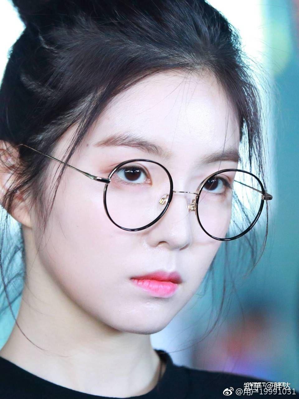 韩国女团成员有哪些惊为天人的瞬间?