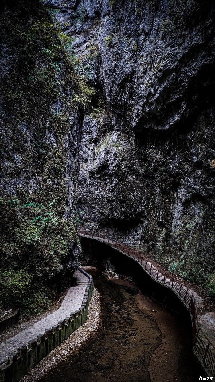 一人一唐,自驾洛南金丝峡,瞰五彩斑斓深秋神瀑峡沟