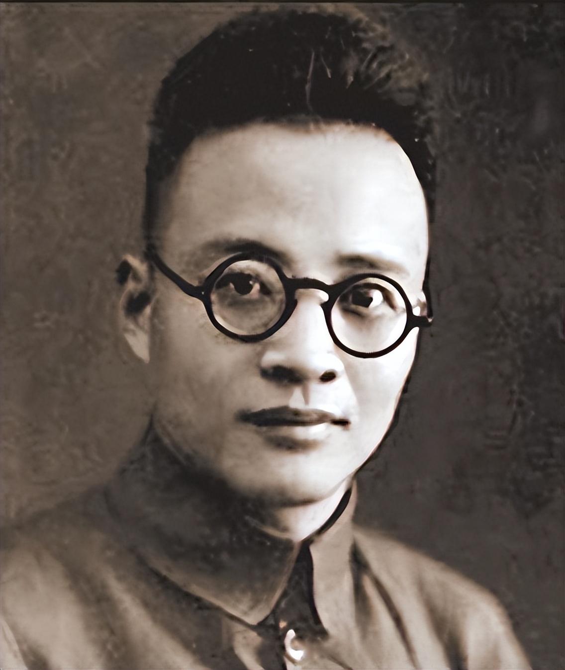 1946年,红军特务队首领邓发遭遇空难,周恩来大哭:是我考虑不周 - 知乎