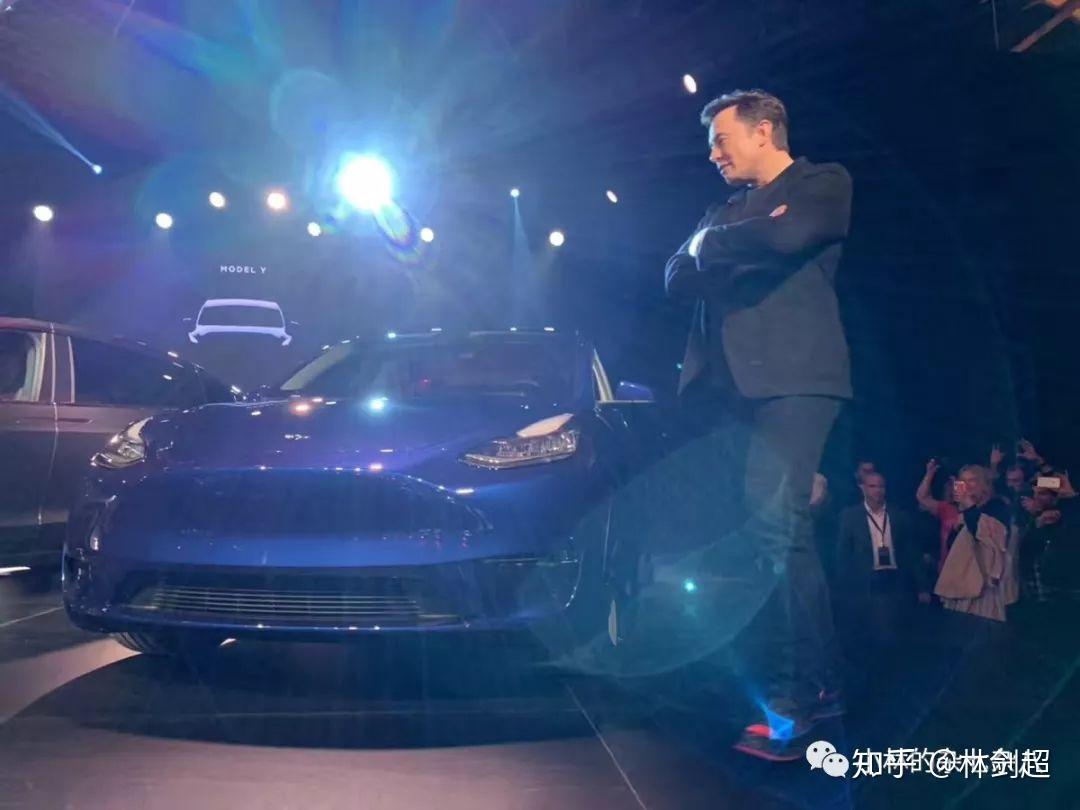 马一龙同时表示model y会在新的工厂生产