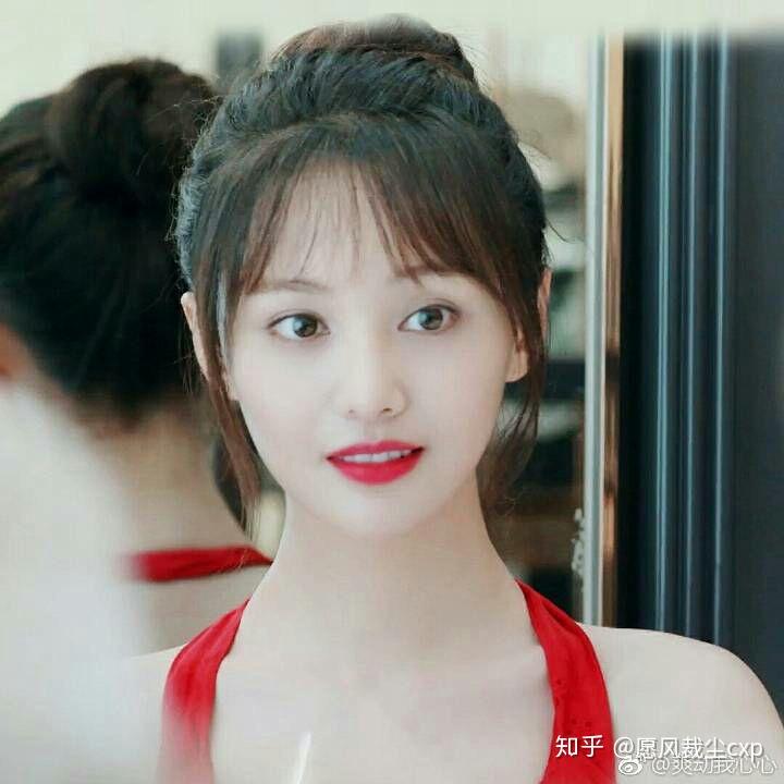 如何评价郑爽的长相?