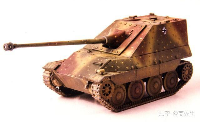 德军计划为追猎者加装一个后置战斗室,主炮为70倍口径的pak 42事实上