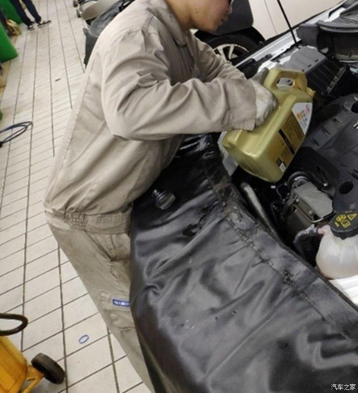 荣威rx5提车两年第六次ssss店的保养感受