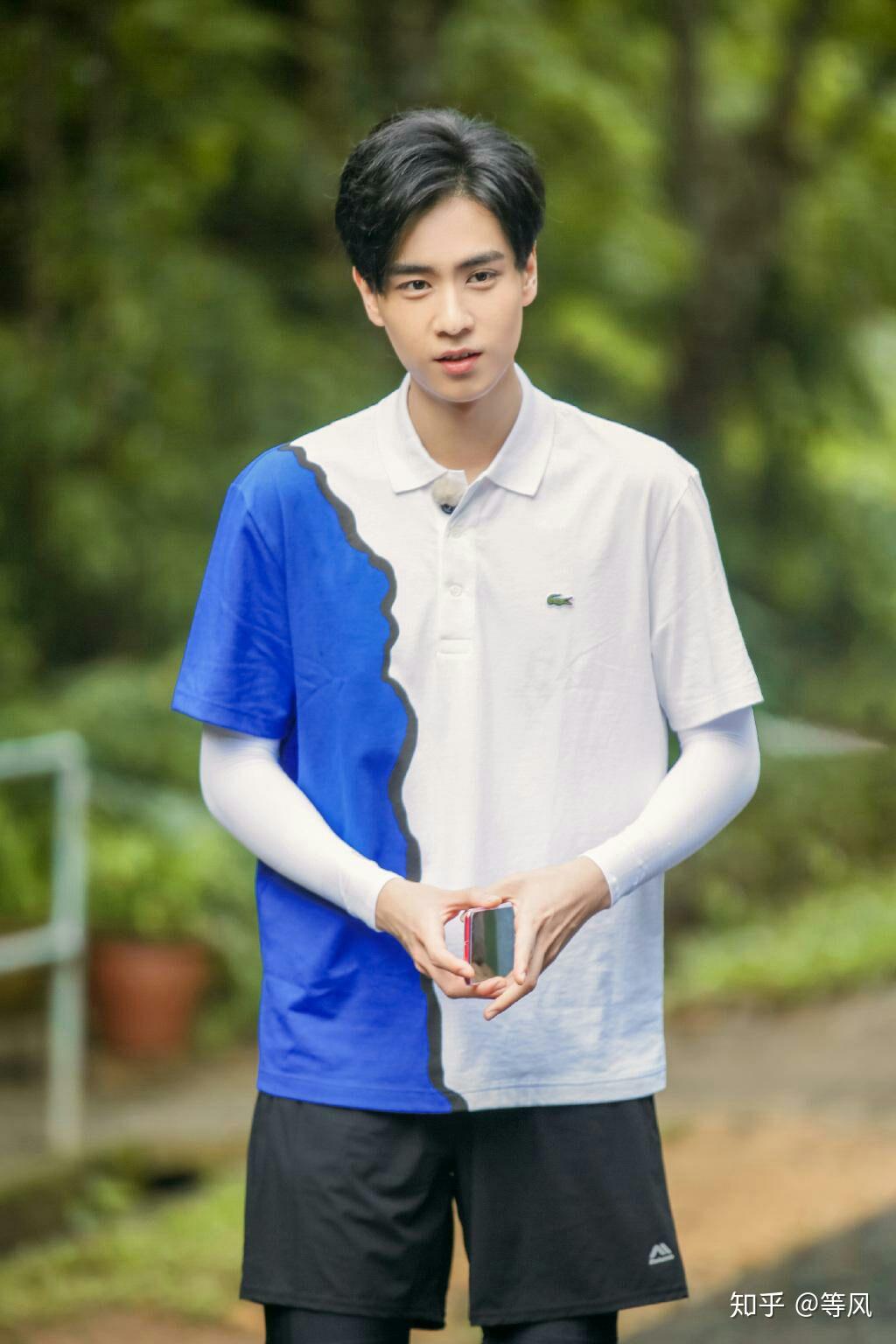 怎么样(从长相上)区分宋威龙和胡一天?