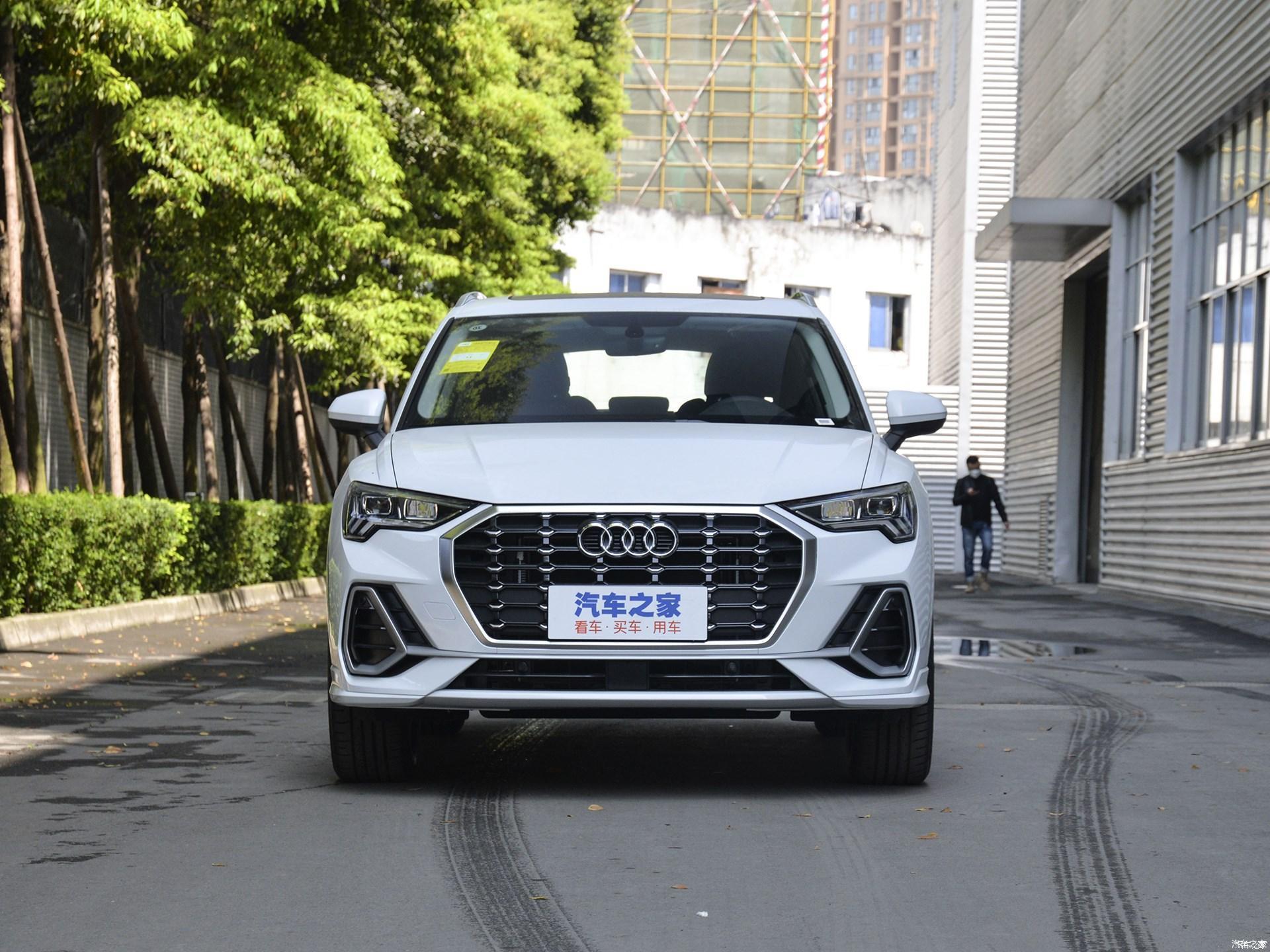 奥迪q3近期优惠力度较大,如果喜欢这一款豪华品牌紧凑型suv,现在是