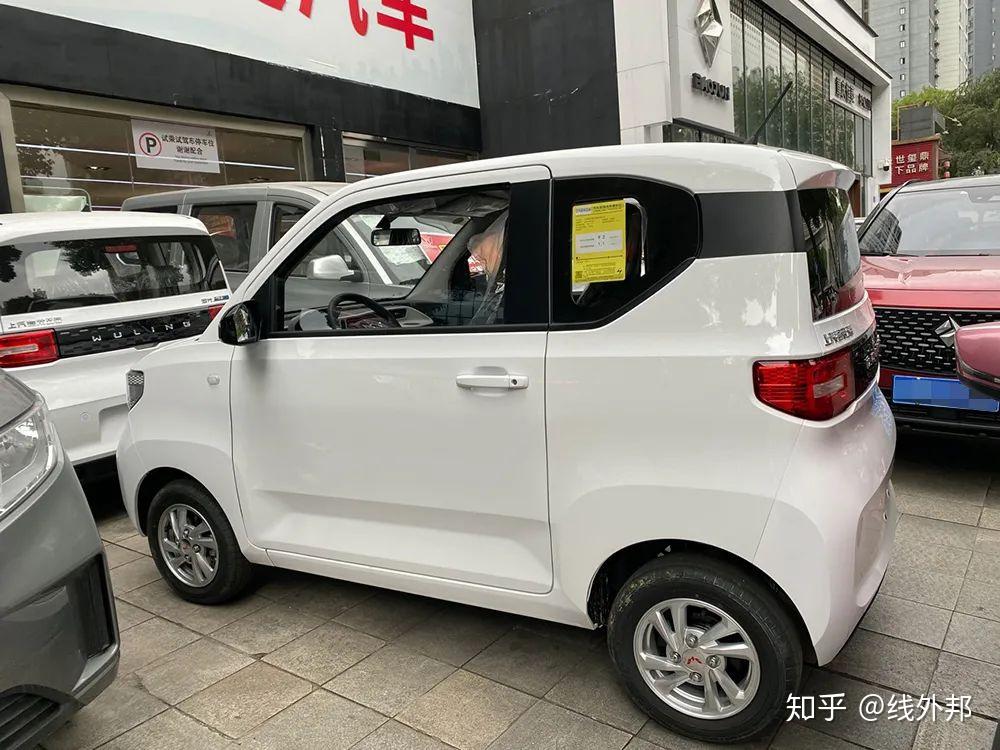 探店宏光miniev这台3万块的电动车听说套路很多