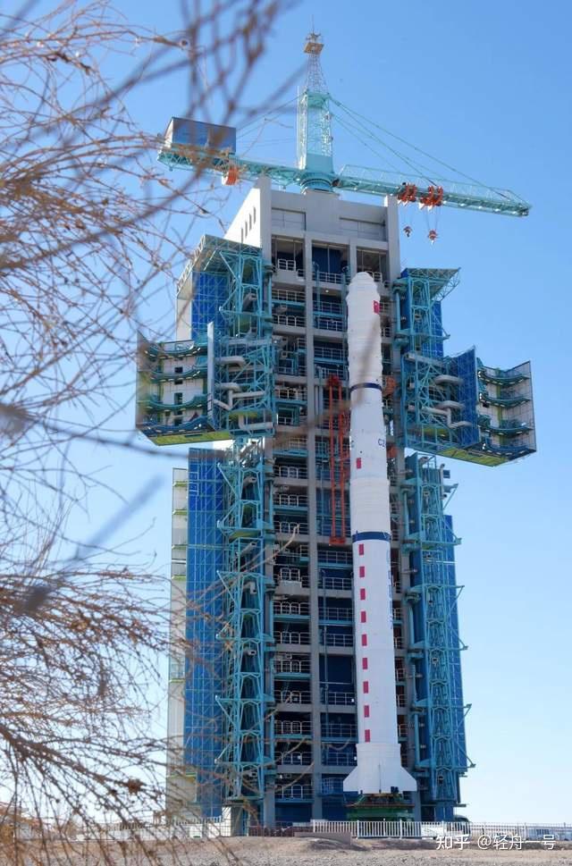 2月1日16:15,搭载"方舟二号"及配重的"双曲线一号"遥二运载火箭,在