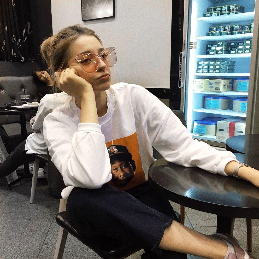 中文名安吉丽娜·丹妮洛娃angelinadanilova