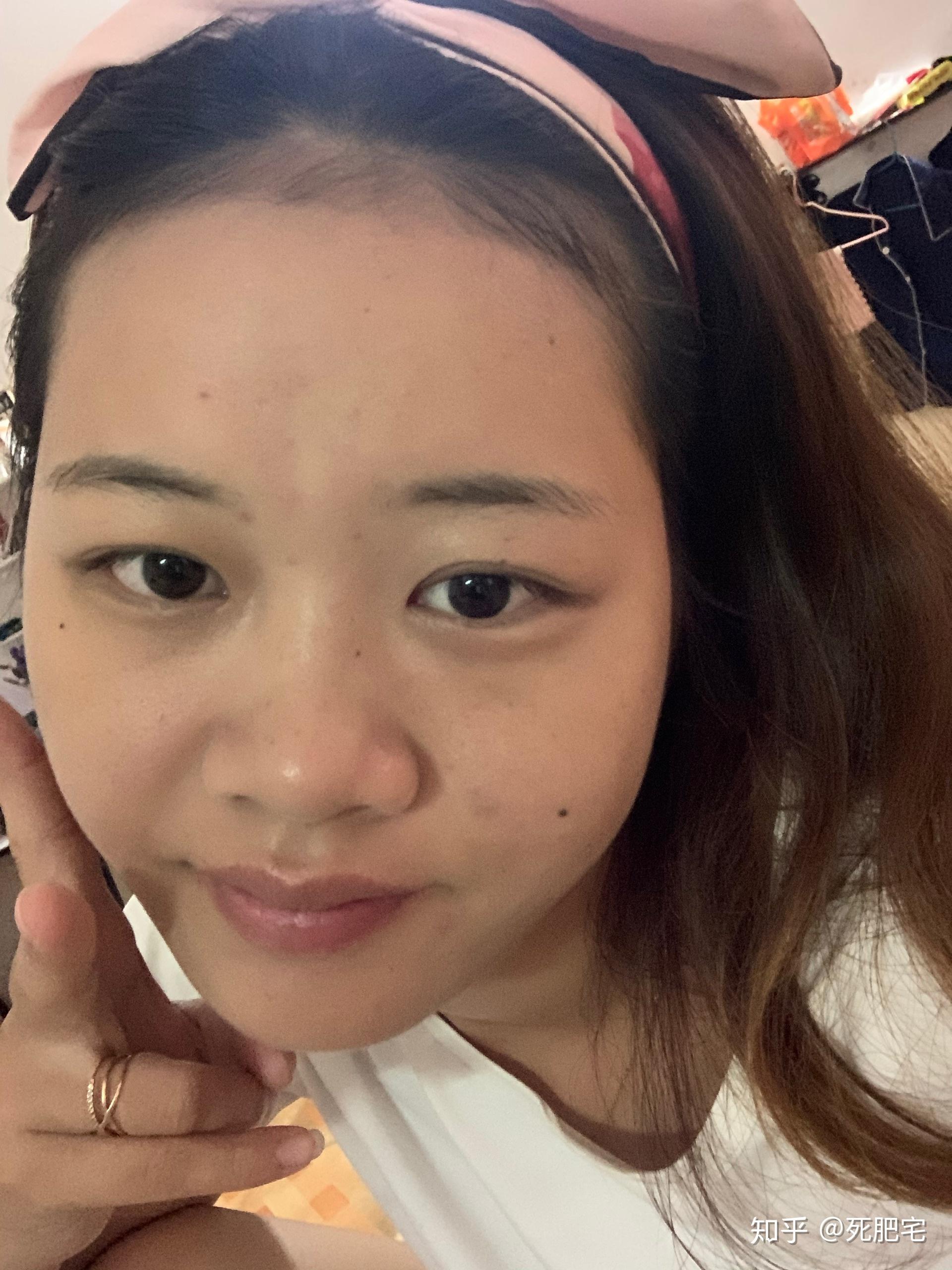 谁敢晒素颜自拍无滤镜无美颜的没任何化妆那种