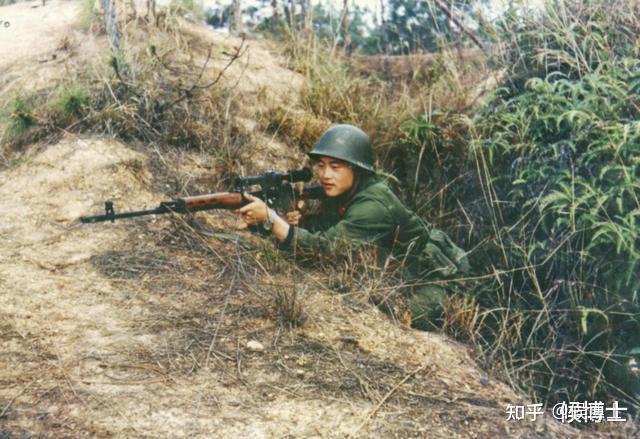 對越自衛反擊戰中,隆志勇親手擊斃4人,俘獲3人,甚至還8次粉碎敵人的