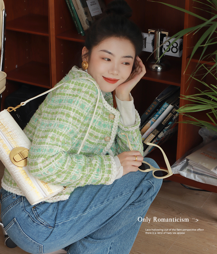 秋天女生应该如何搭配秋装?|女生秋天必备穿搭推荐指南 - 知乎