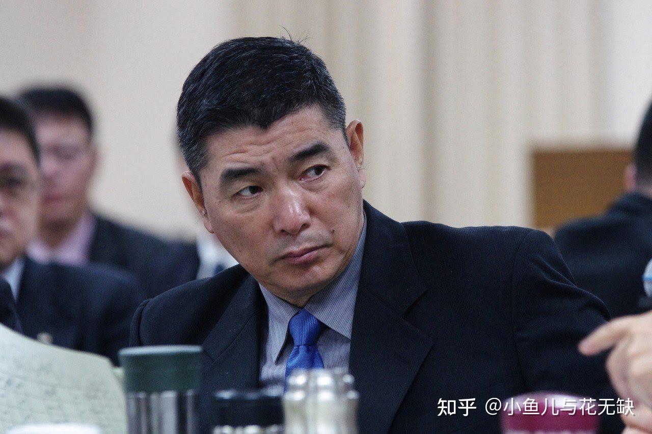 台海局势更紧张，台军“参谋总长”延任一年，蔡英文打什么算盘？ - 知乎