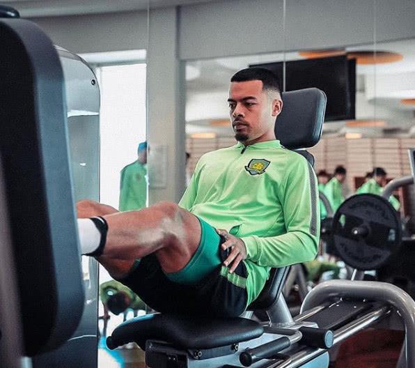 如何看待中超球队引进的华裔归化球员可能无法