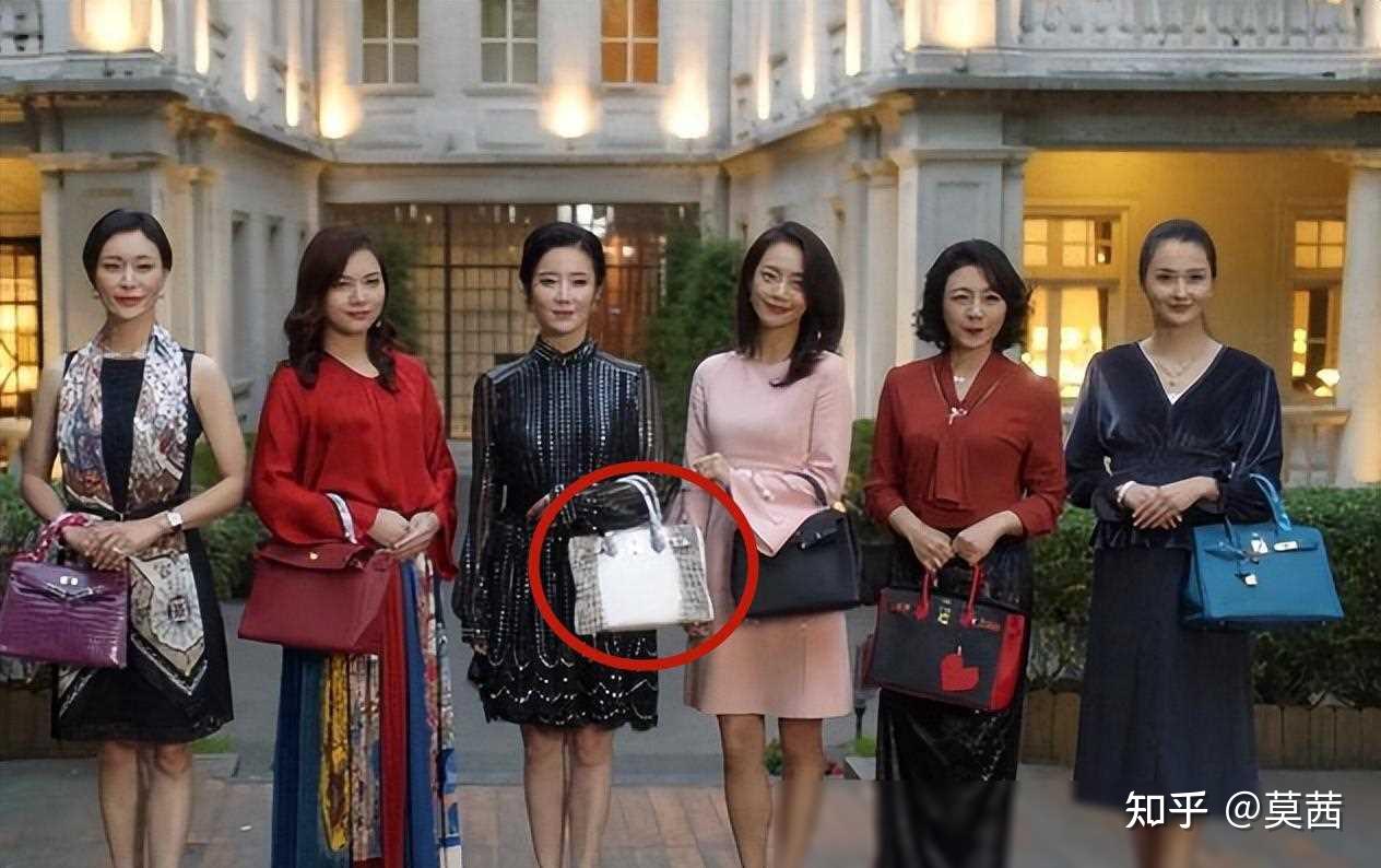 周扬青怒怼韩雪,网友戏称:3分钟不提爷爷算我输