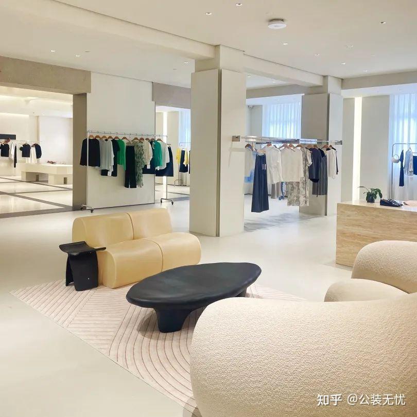 设计赏析 | 主题鲜明 氛围舒适 服装展厅案例分享 - 知乎
