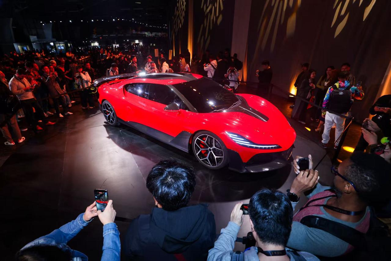 追觅硅谷发布会首日：火箭车携6大黑科技震撼登场，重新定义速度与智能！