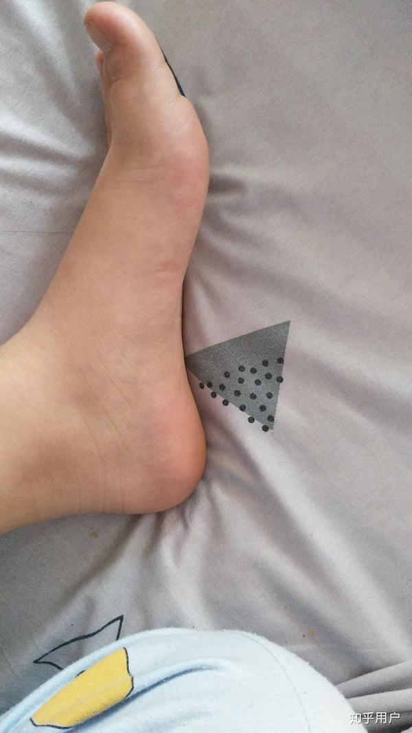 女孩子有一双好看的脚(不是腿)是一种什么样的体验?