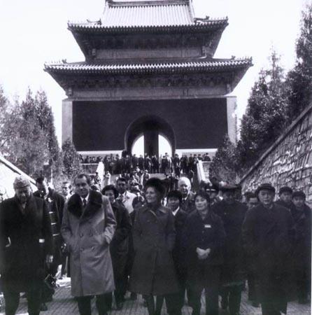 [图说]古今影像大明十三陵－－十五，明神宗万历帝朱翊钧定陵之开放的皇陵-明十三陵背后的帝王传奇