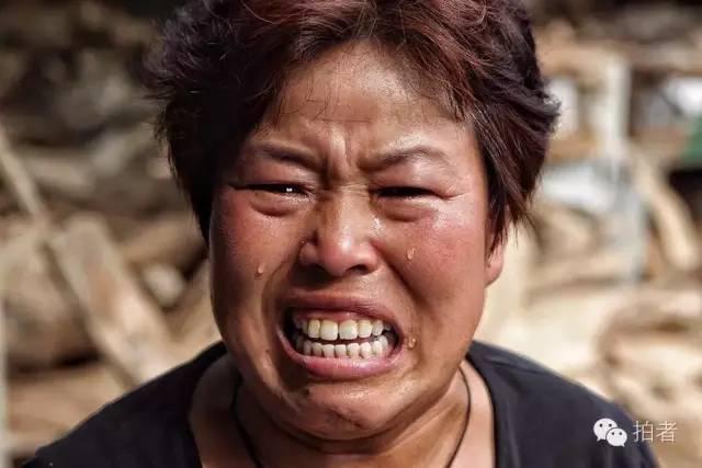 我们用拇指阅读,用红包说爱,把哭和笑交给了表情包