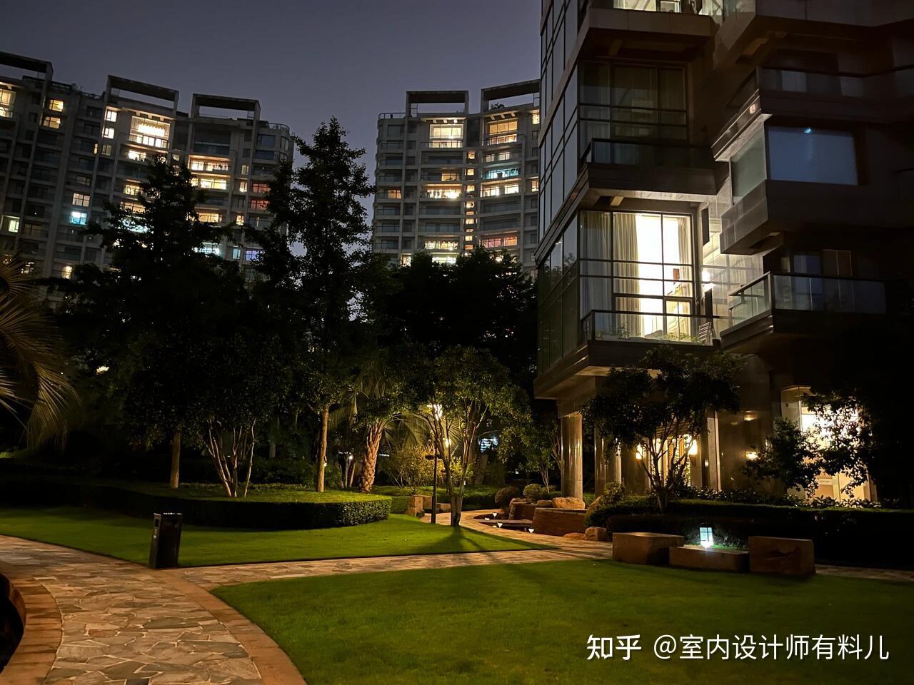 你家小区什么档次，到晚上就知道了，差距一目了然 - 知乎
