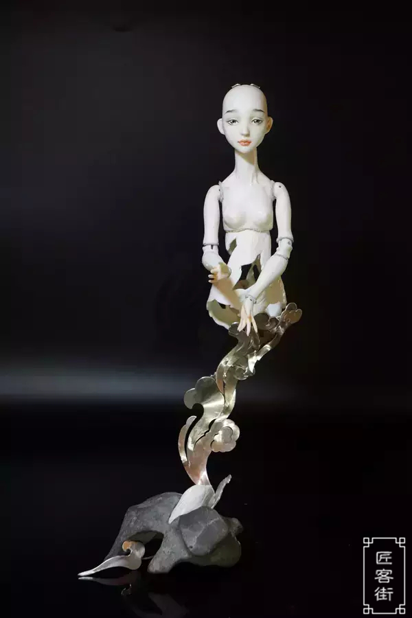 中国陶瓷人偶第一人她的人偶有灵魂作品被拍7万引争议