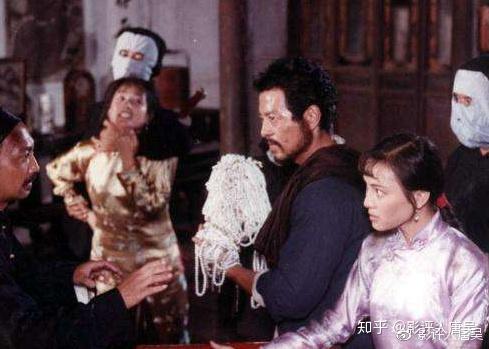 的《凶宅美人头》,刻意表现各种惨死恐怖场面的《死亡客栈》,干脆名字