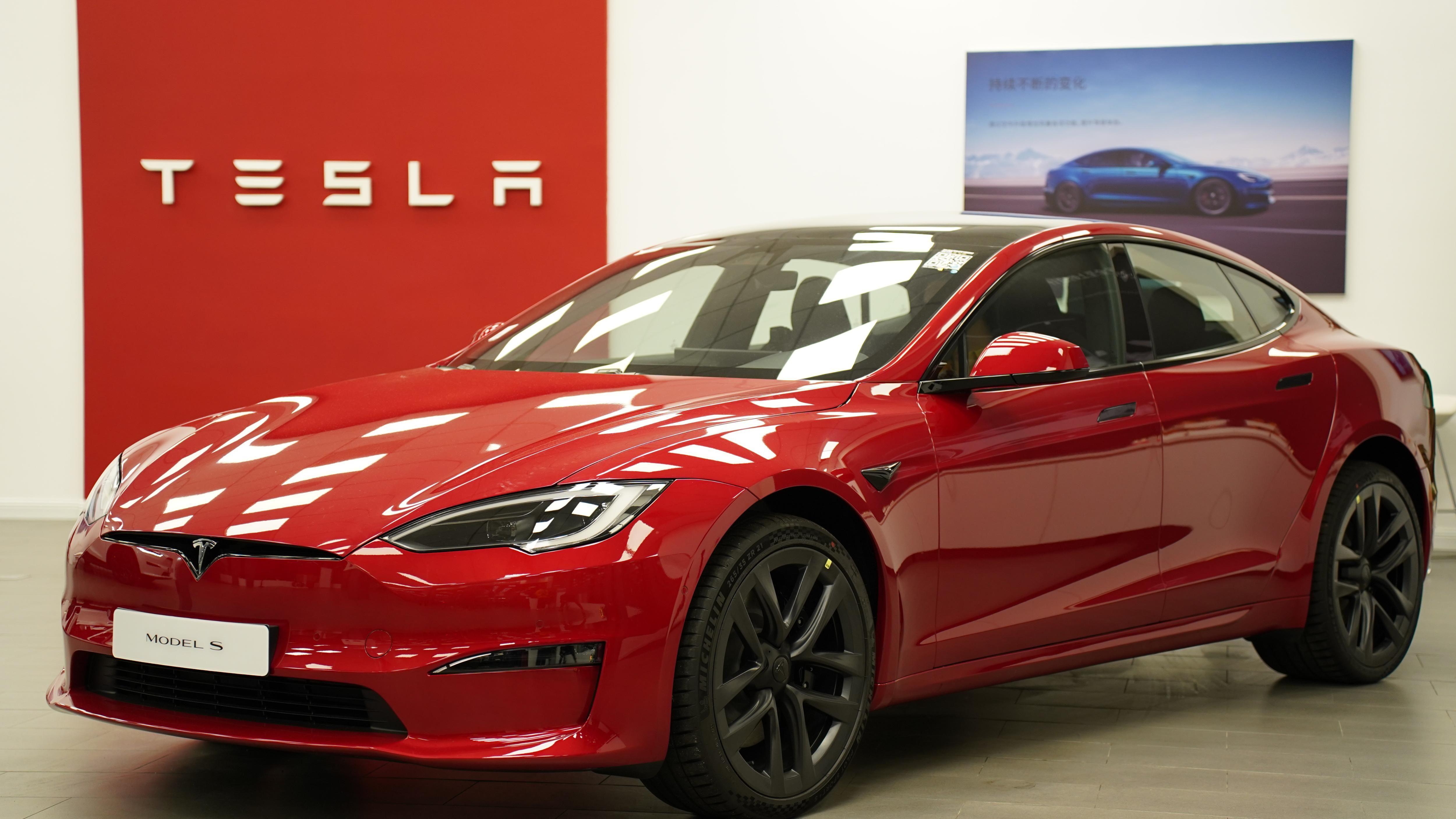 特斯拉model s plaid,告诉我们旗舰车的设计可以有多大胆