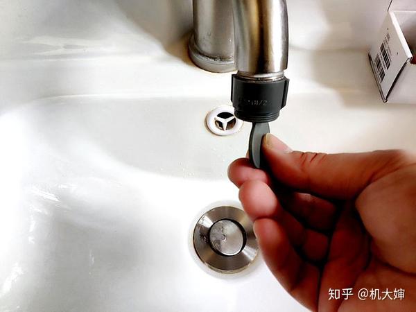 秒改老式水龙头 Diy易装 一年可省1吨水 知乎