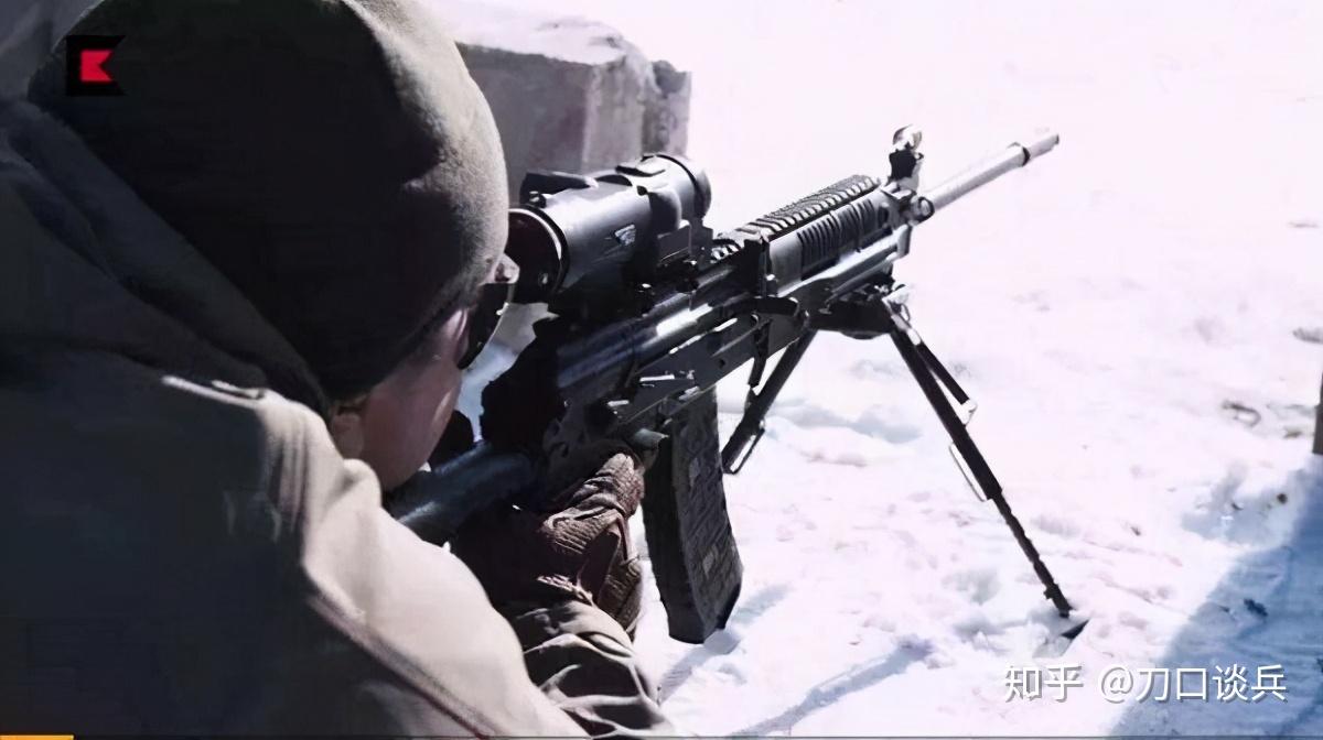 俄罗斯最新rpk16轻机枪采用了浮动枪管,也可以当做精确射手步枪此前