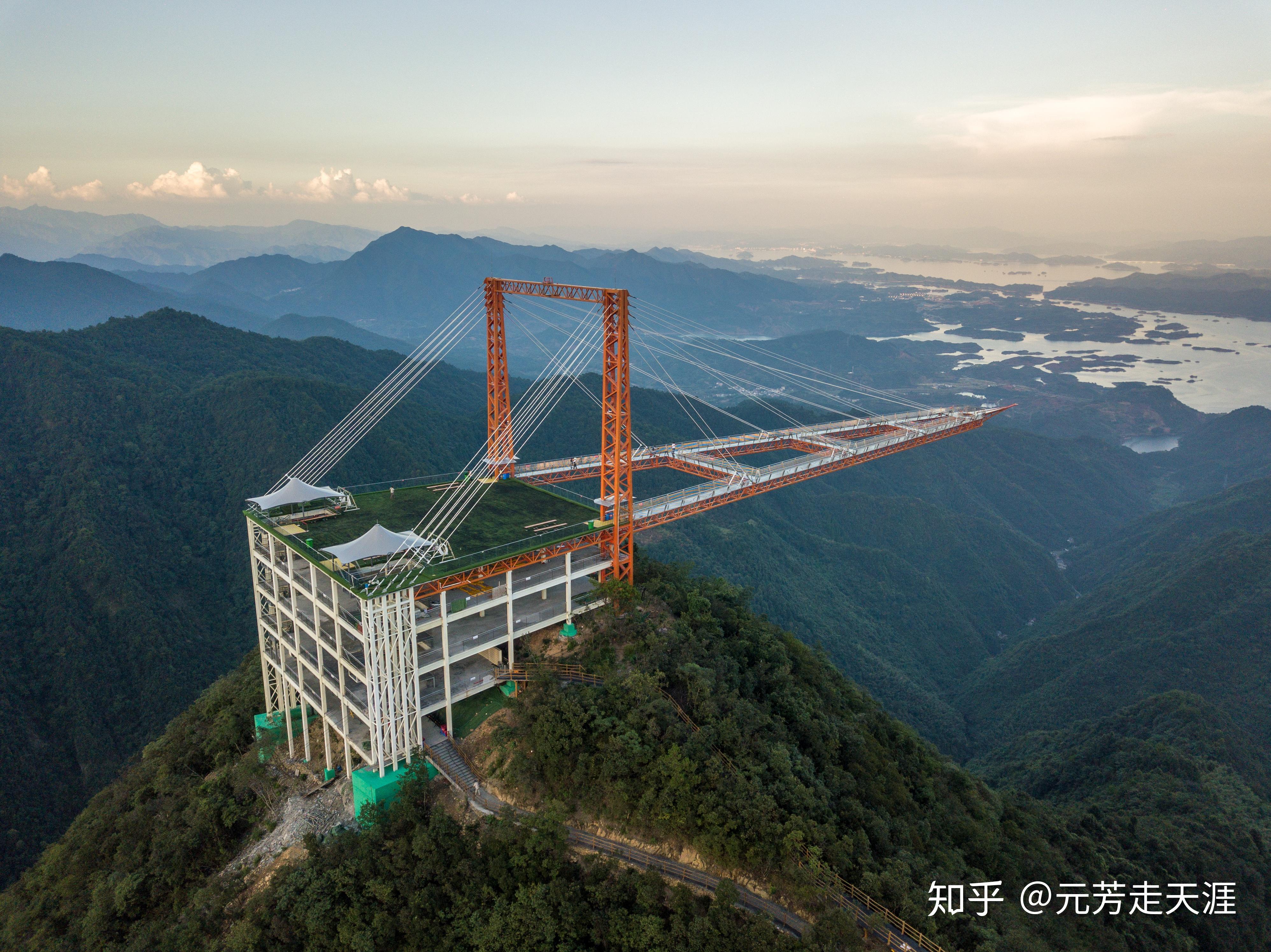 世界第一空中悬廊,旅游达人带你探险沪马乐园! - 知乎